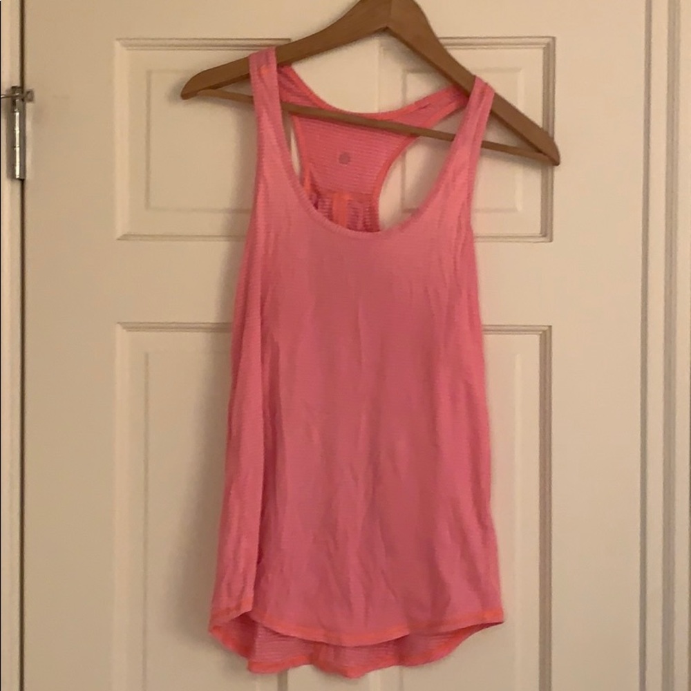 Lululemon workout top